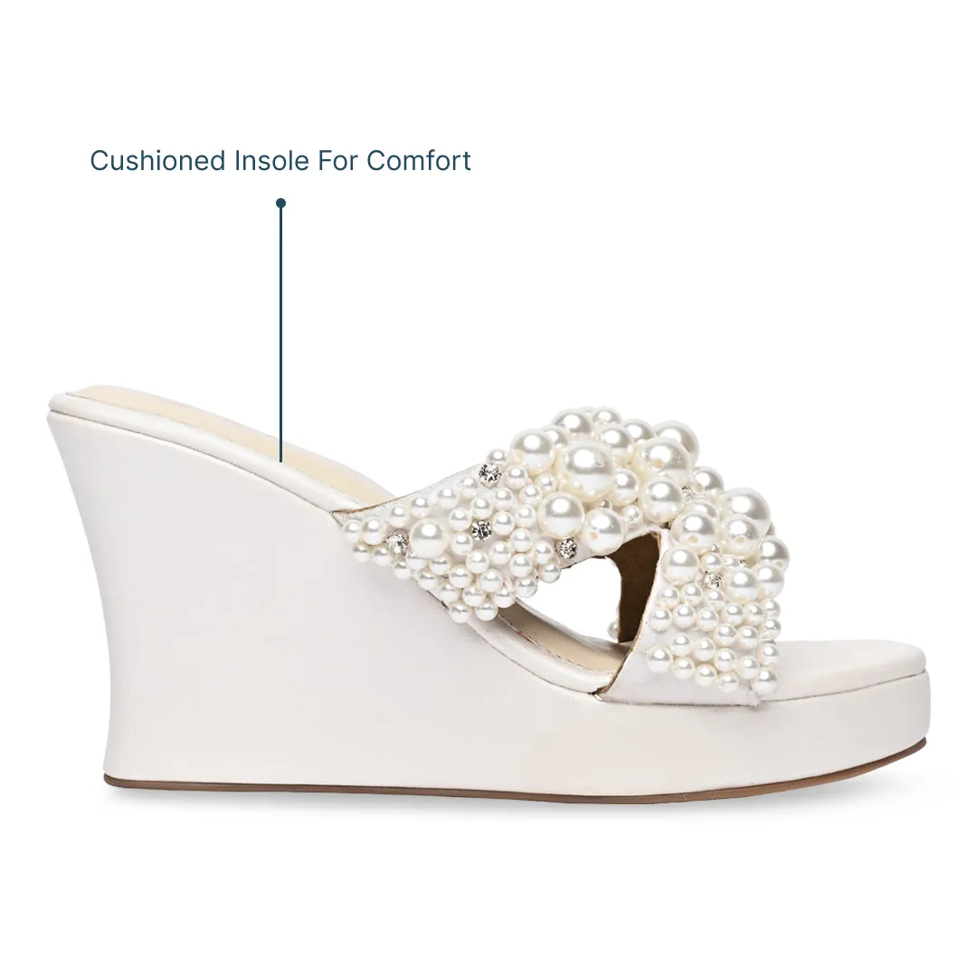 Cluster of Pearls Wedges
