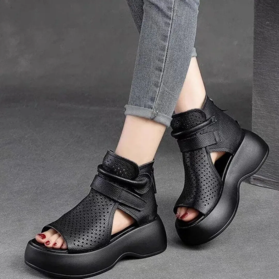 Mose | Orthopaedic sandals