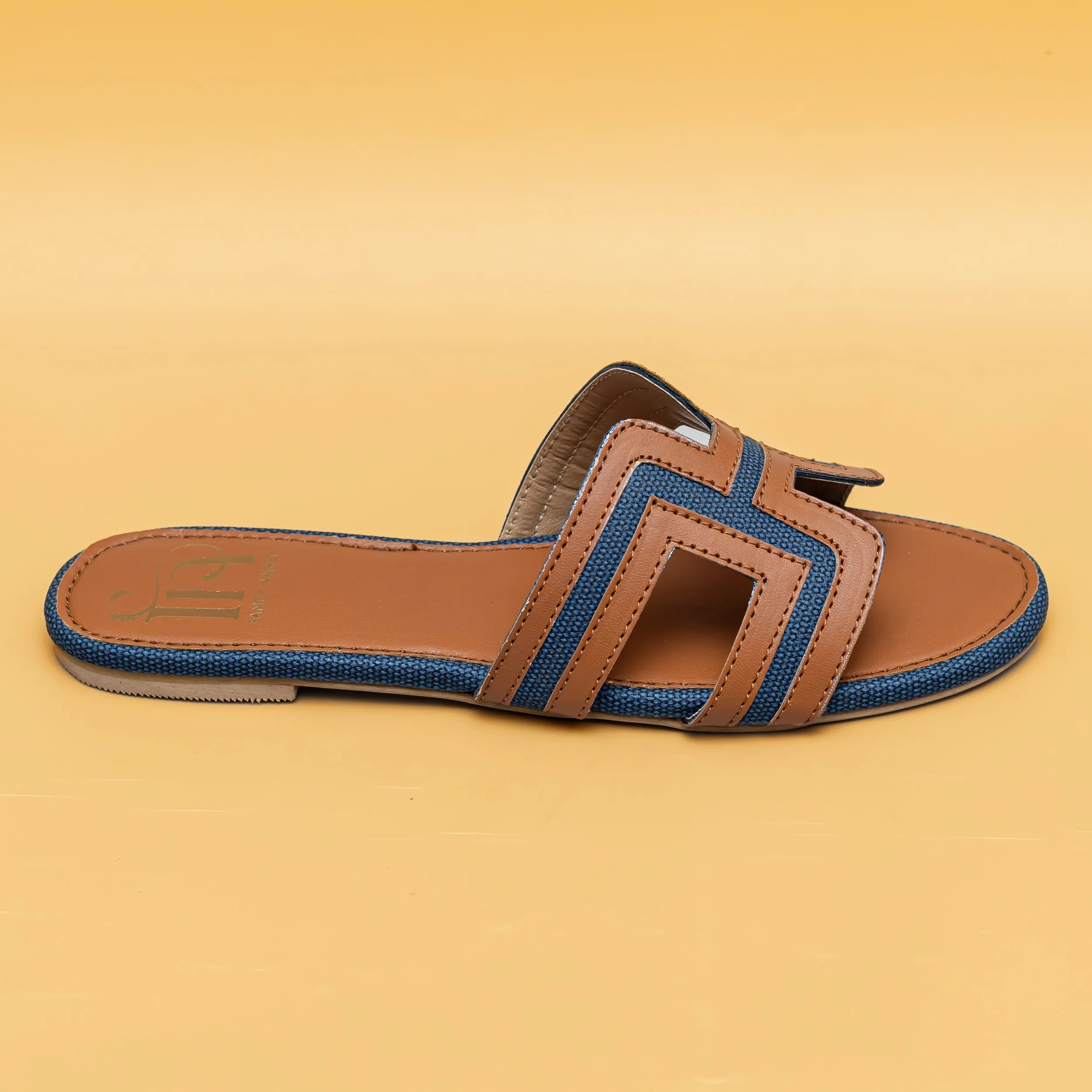 Round Toe H Flats-Tan/Blue