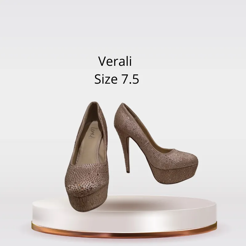 Size 7 footwear