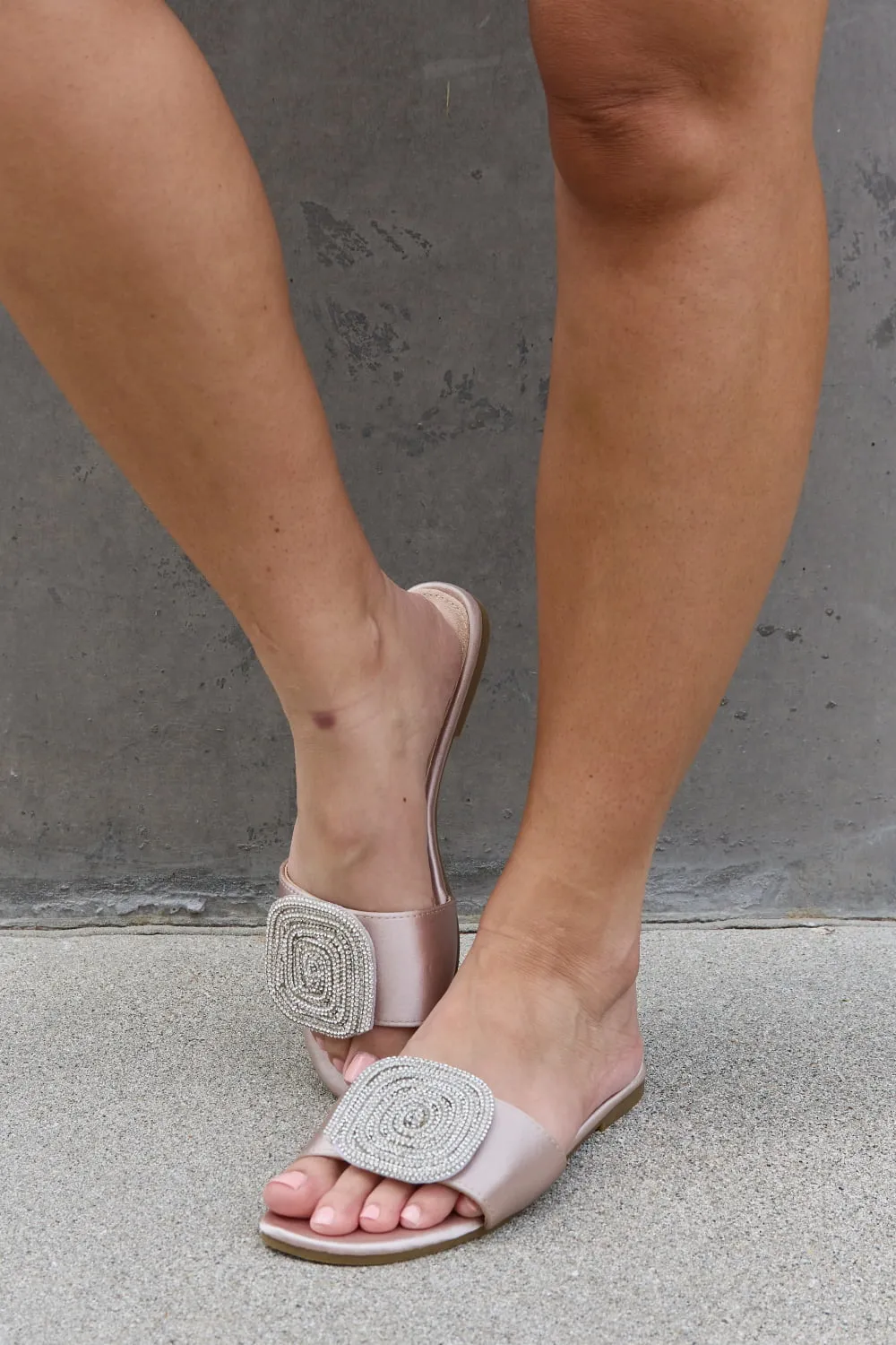 Weeboo Slide On Bedazzled Accented Slip On Flat Sandals in Nude Color New Day