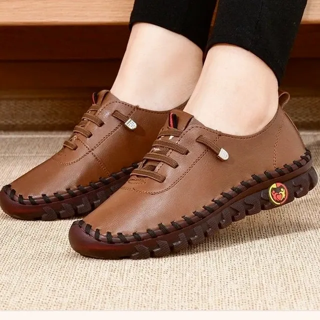 Women's leather soft bottom orthopaedic flat shoes